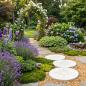 Preview: Runde Beton Trittplatte Gartenweg Dekoration