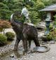 Preview: Baby-Elefant Bronzefigur Wasserspeiend 103cm