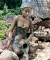 Preview: Bronze Figur Elonie - Frau mit Wasserkrug