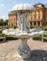 Preview: Springbrunnen mit Kinder Figur und Regen Wasser Schirm