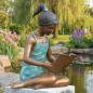 Preview: Garten Bronze Figur Mädchen mit Buch