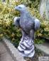 Preview: Gartendeko Adlerfigur auf Steinhaufen