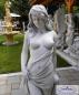 Preview: Figur Frau mit Tuch als gartendeko