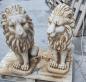 Preview: Gartenfiguren Löwen Steinfiguren sitzende Löwenfiguren als Paar Set links rechts 92cm