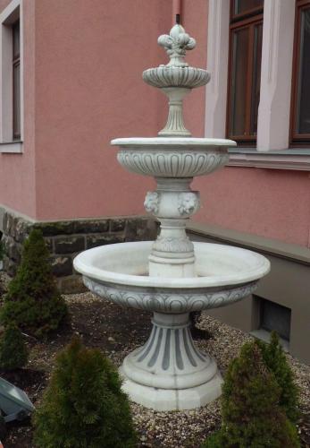 XXL Kaskadenbrunnen mit Wasserbecken Brunnenbecken 400cm Springbrunnen 280cm Gartenbrunnen
