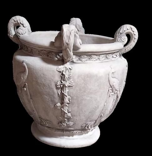 XXL Pflanzgefäß mit Henkel – Elegante Steinvase mit Fasan für den Garten