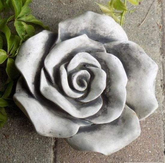 Rose Steinblume Grabschmuck Steinrose als Gartendeko Blume Beton Steinguss 23cm