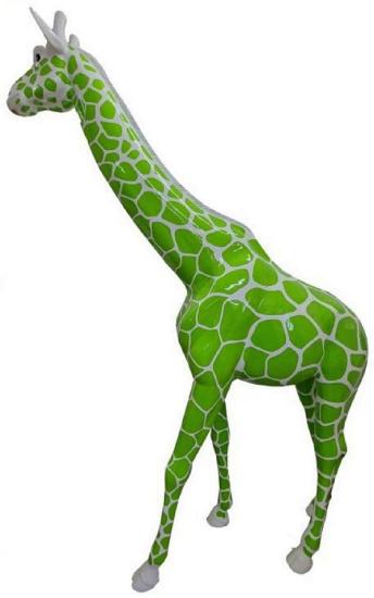 Giraffen Dekofigur grün bemalt