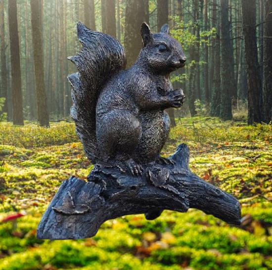 Eichörnchen Bronze Figur