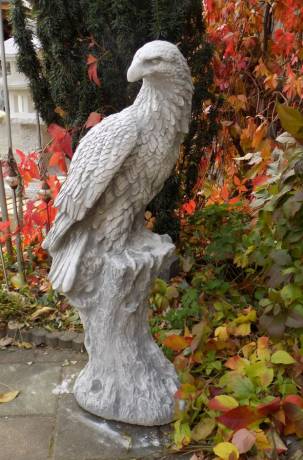 Adler auf Baumstamm Gartenfigur Steinadler Figur Greifvogel Steinfigur hellgrau 105cm 95kg BAD-10418
