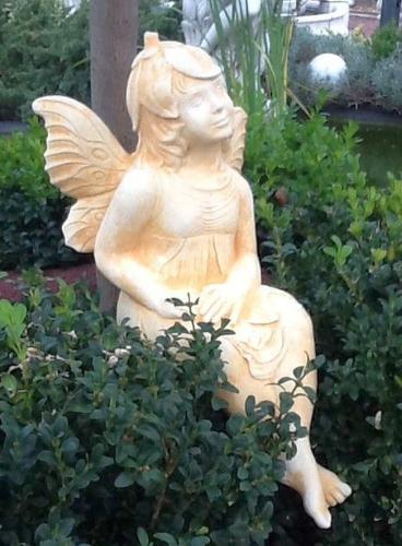 Gartenfigur Elfe