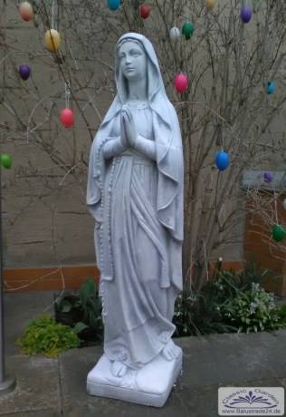 Maria Gottes Figur