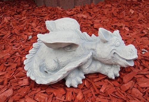 Gartenfigur Drachen liegend, Drachefigur