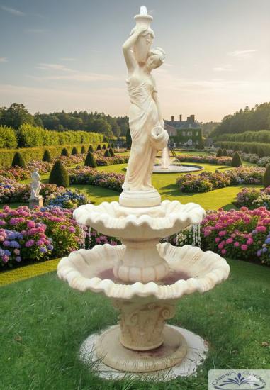 Gartenbrunnen mit großer Skulptur Figur