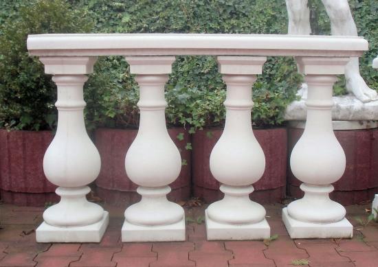 Balustrade mit Säulen