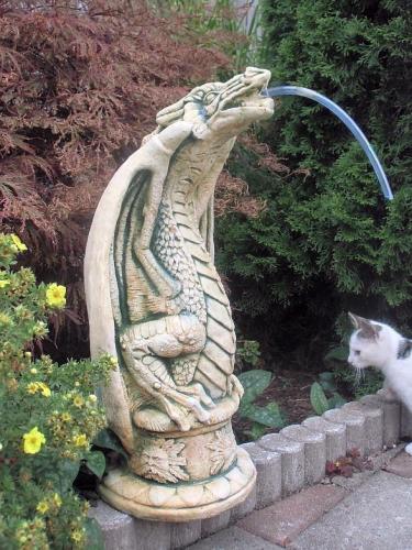drachen für gartendeko aus beton