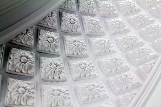 IG-4110 Verzierte Deckenkuppel mit Decken Rosette aus Polyurethan Hartschaum Kuppel Ø 2529mm Tiefe 25cm