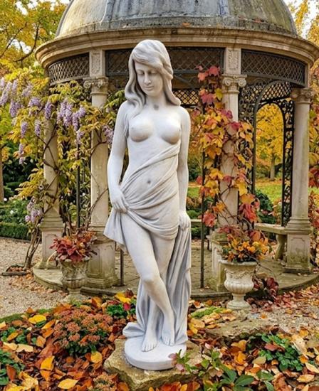 Vanessa Frauen Venus Frauenakt Figur mit Tuch Steinfigur Beton Steinguss 150cm