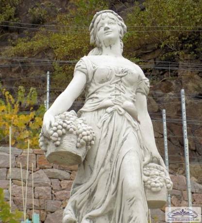 Gartenskulpturen Vierjahreszeiten grosse Gartenfiguren Steinguss Skulpturen antikweisse Steinfiguren 150cm GF-ST-32