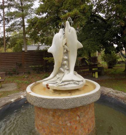 Tierfigur Delfine für Gartenbrunnen