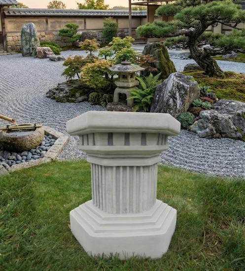 Sechseckiger Figurensockel aus Steinguss für Garten