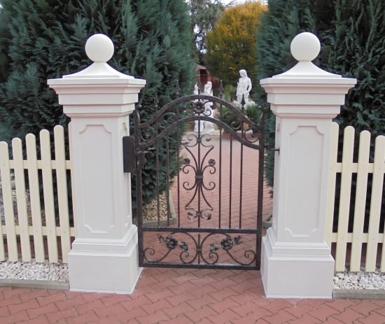 Gartentor Beton Zaunpfeiler mit Kugel