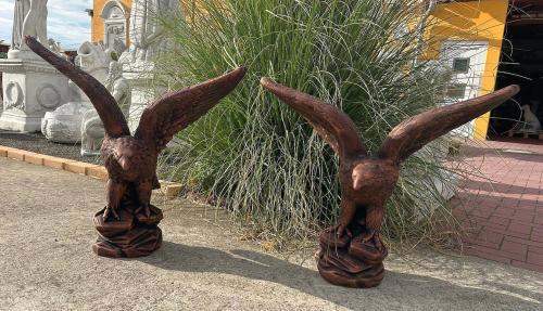 Massive Adler Steinfigur in Kupferoptik Seeadler Steinadler für Garten und Terrasse