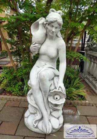 gartenfigur frau mit wasserkruf