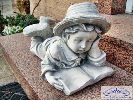Skulptur Junge mit Buch ST101144