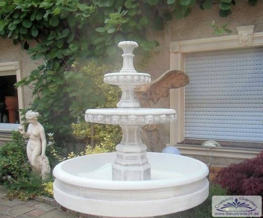 Gartenbrunnen mit modernem Design
