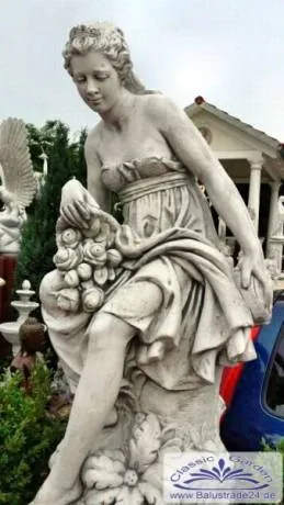 Garten Steinfigur Frau mit Blumen