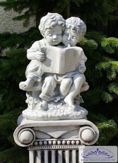 Gartenfigur Mächenbuch lesen