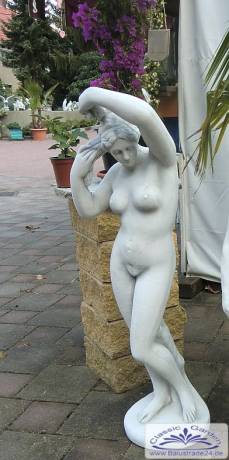 Venusfigur als Gartenfigur Steinfigur
