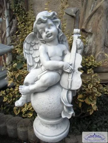 BAD-6207 Engelfigur auf Kugel sitzend und mit Geige in der Hand Engel Beton Steinfigur 48cm 16kg