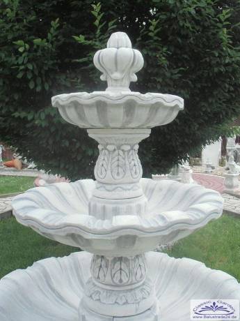 Garten Etagenbrunnen