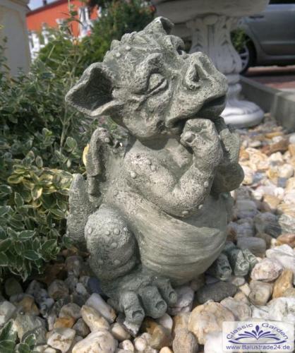 großer niedlicher Drache