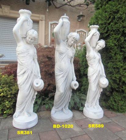 Frauen Skulpturen mit wasserkug
