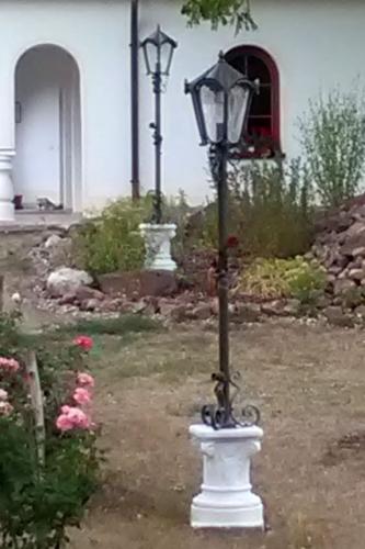 Kapitell Sockel für Gartenfigur Pflanzgefäße Postament Beton Steinguss 44cm 62kg