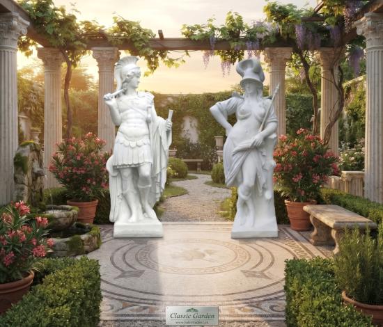 Römische Steinfiguren Centurio und Minerva – Feldherr und Feldherrin als Skulpturen-​Set