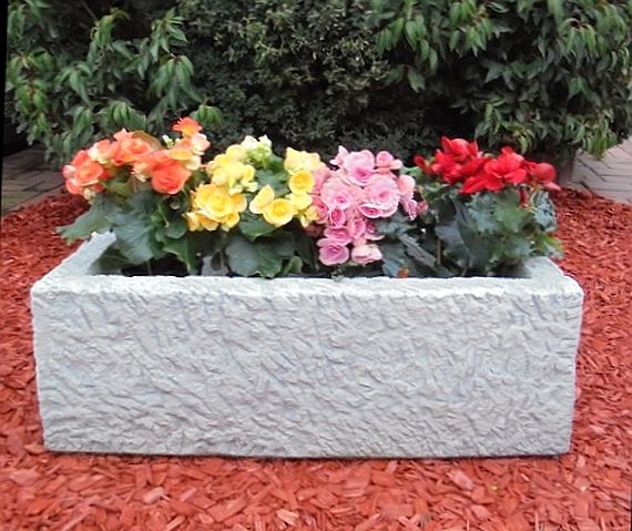 Massiver Pflanzgefäß Blumenkasten Pflanztrog Blumentopf aus Steinguss Steinfigur 