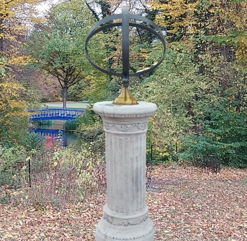Garten Sonnenuhr auf Dekosäule Gartendekoration 135cm 88kg
