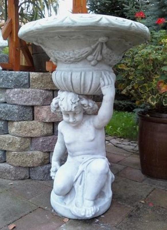 Springbrunnen Figur Frau mit 2 Wasserkrügen