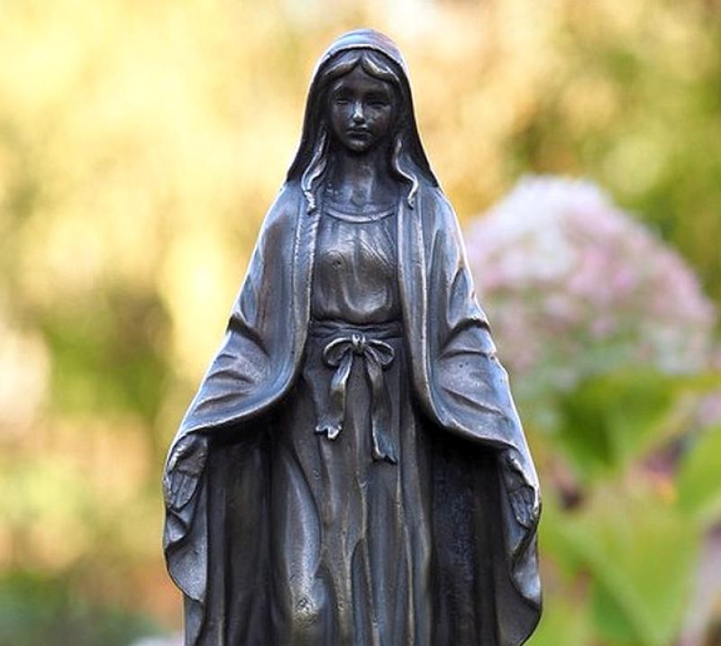 Garten Bronzefigur Heilige Jungfrau Maria