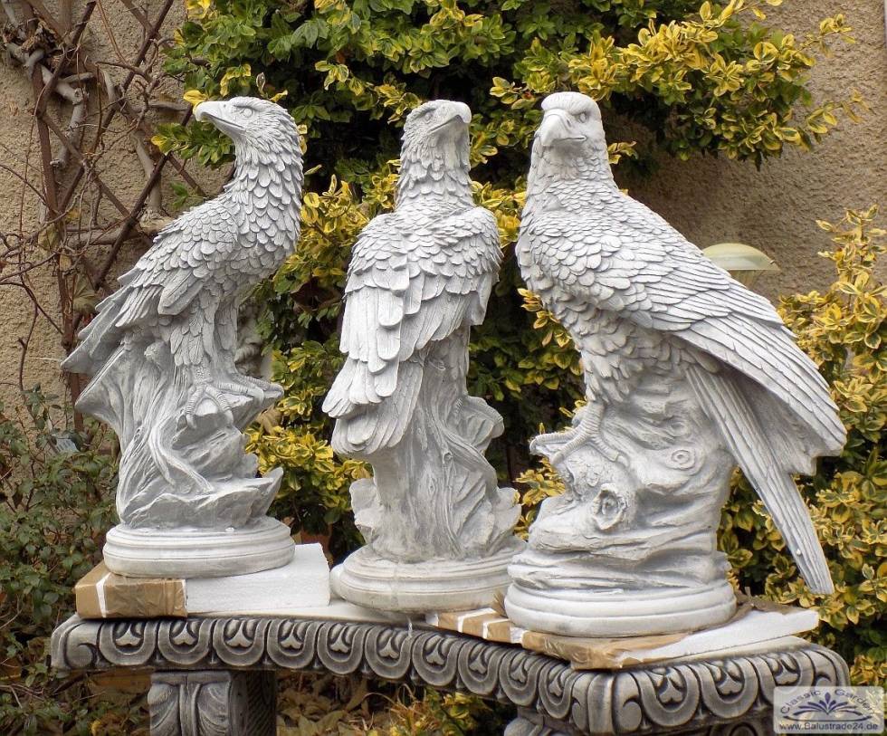 Gartenfigur Adler Steinfiguren