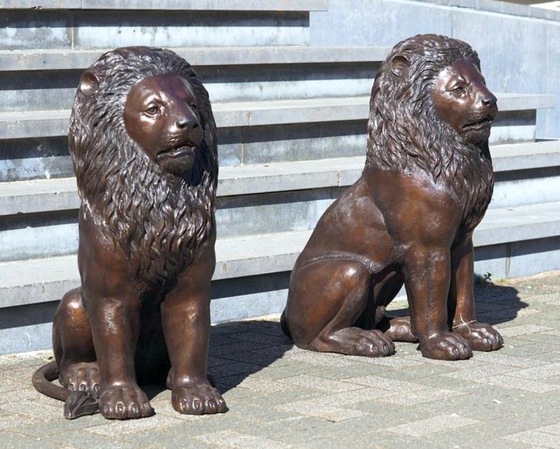 Bronze Löwen Figuren