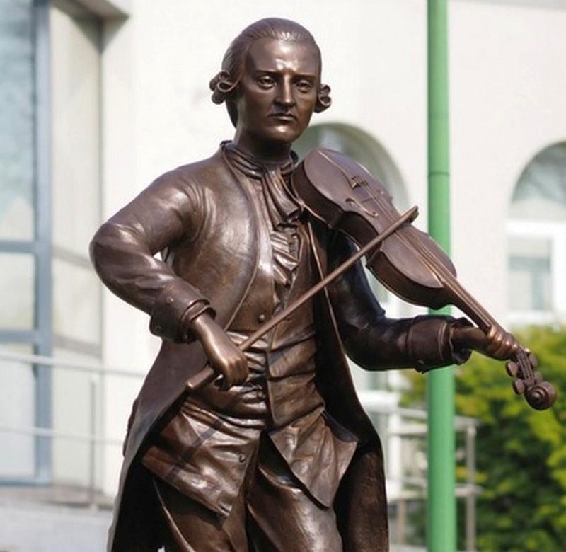 Bronzeskulptur Mozart mit Geige