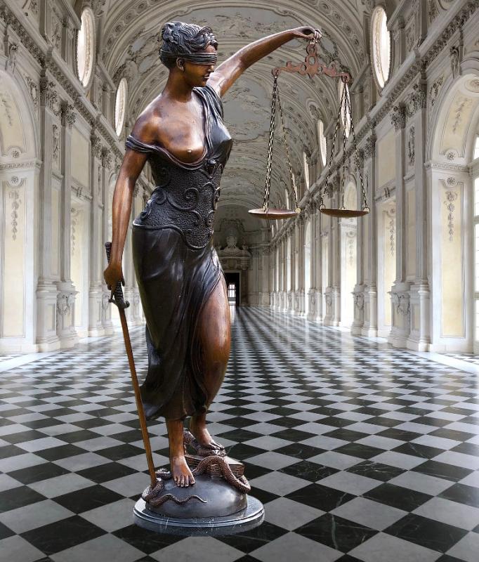 Bronze Figur der Gerechtigkeit Justitia