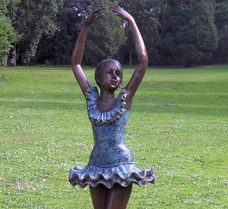Bronze Figur Ballerina Mädchen Tänzerin