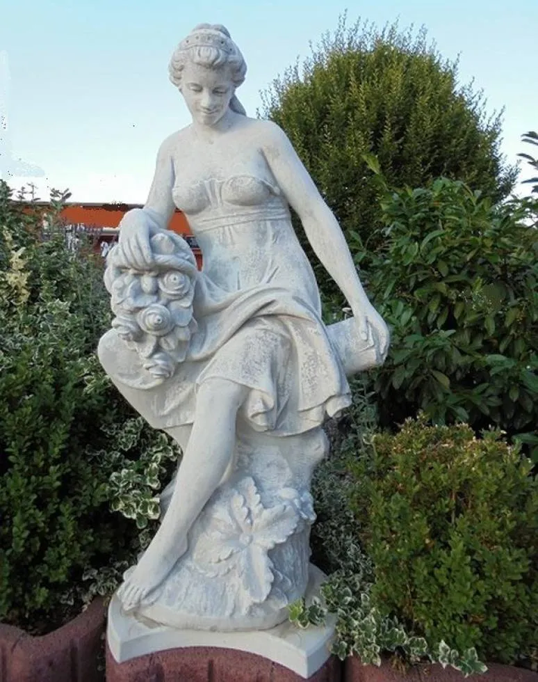 gartenfigur frau mit blumenfüllhorn