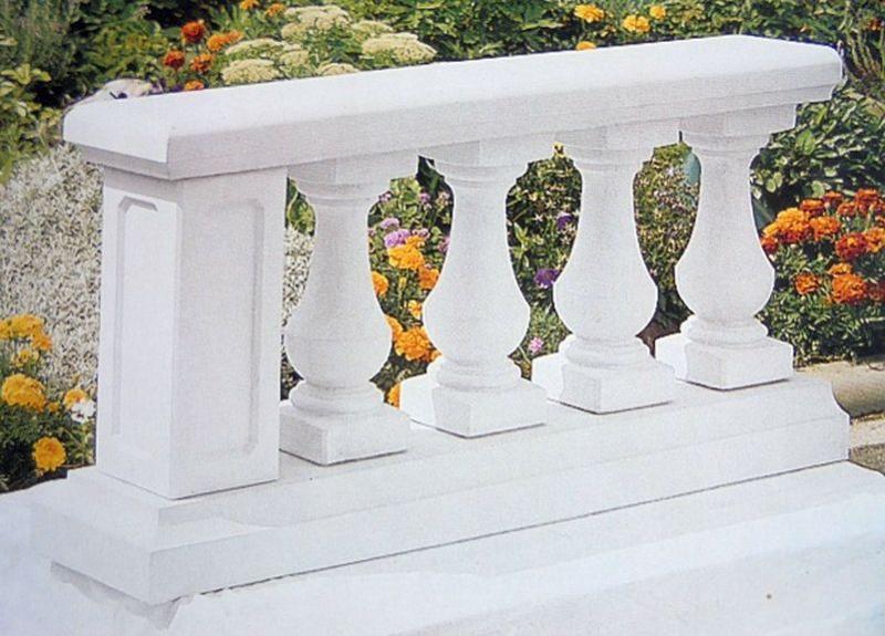 Balustrade Weißbeton 62cm hoch 125cm lang mit 5 Baluster Säulen keinen Pfeiler KP01004